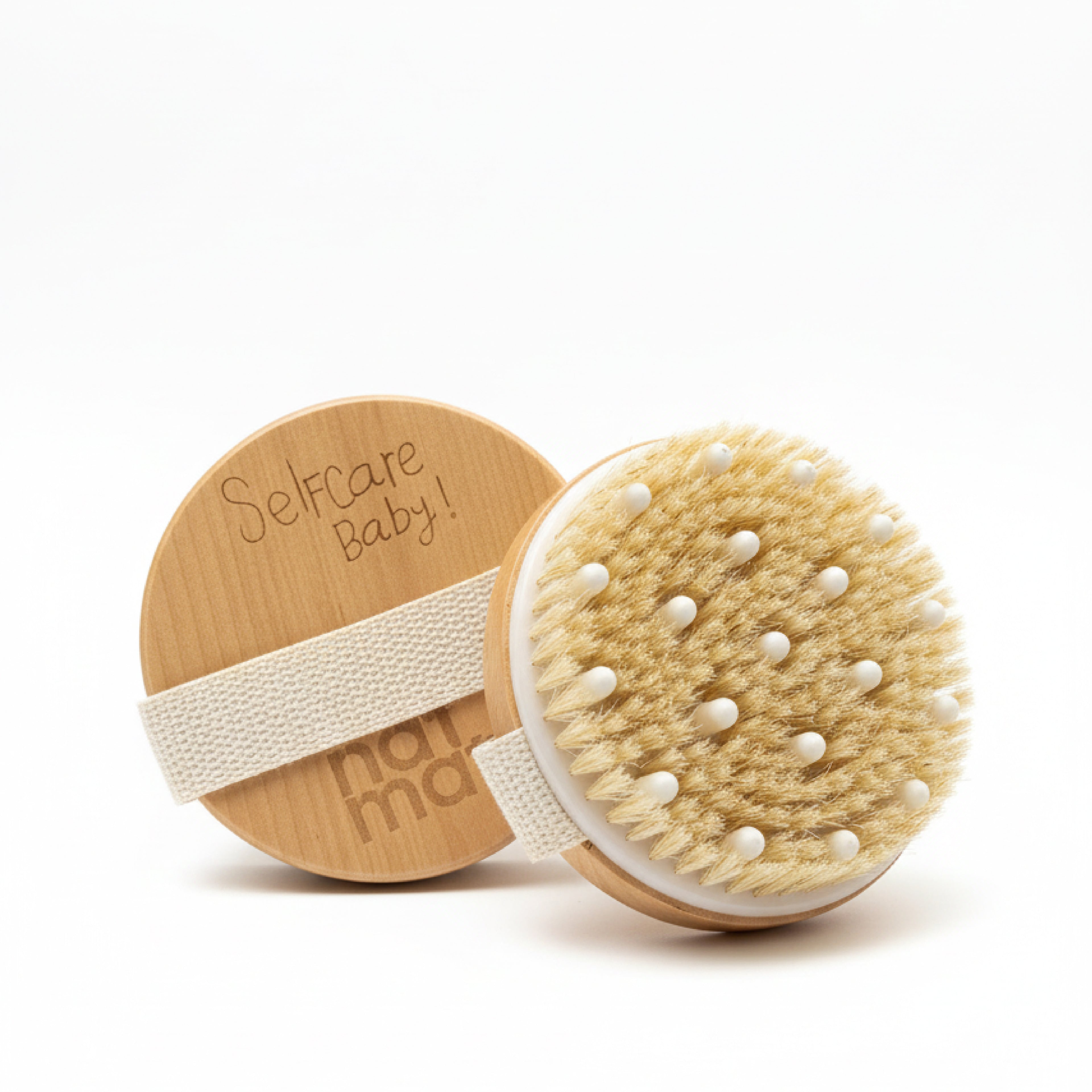 Cepillo de bambú Dry Brush NatMat para exfoliación en seco y drenaje linfático